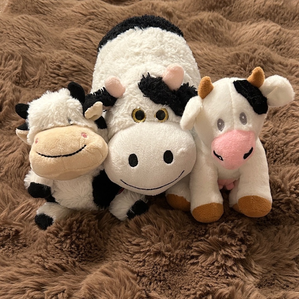 Adorable Cow Plush Toy Set
